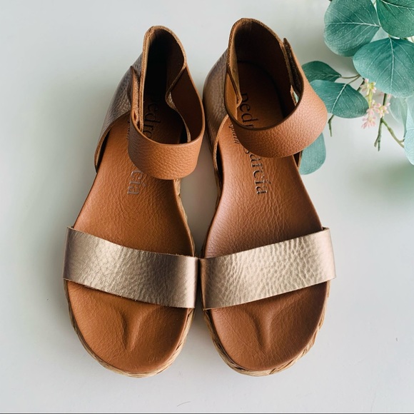 Pedro Garcia Jaida Metallic Leather Sandals - Picture 2 of 7